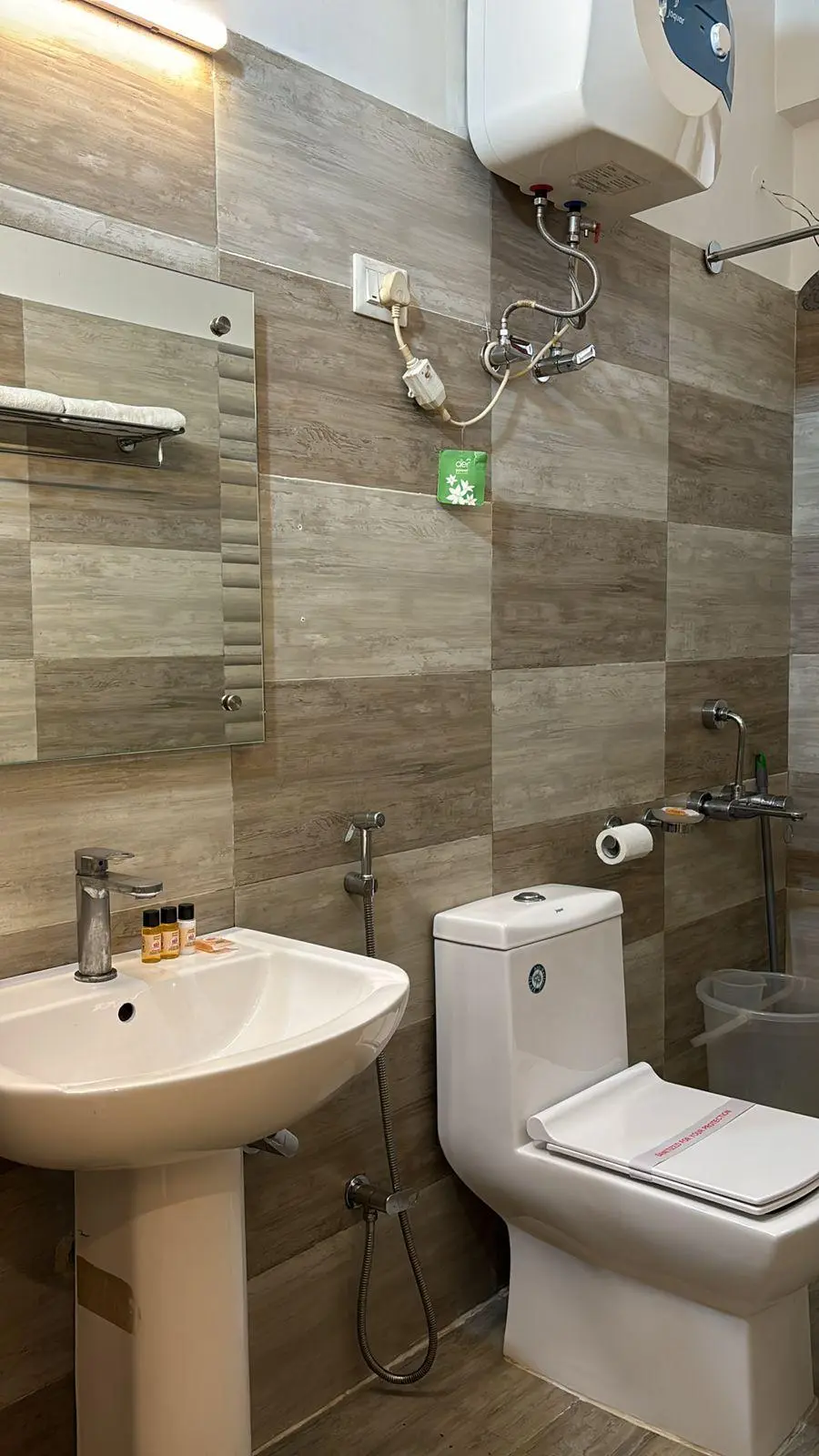 Room Image 3